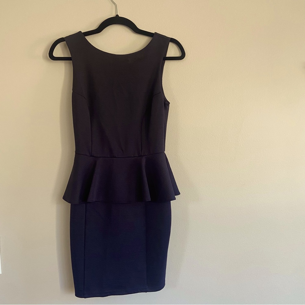 Top shop cocktail body con dress with peplum in navy sheen material